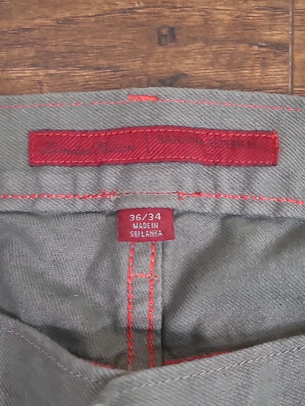 Banana Republic Limited Edition Straight-Leg Jeans in Olive Size 36/34 - Picture 3 of 11